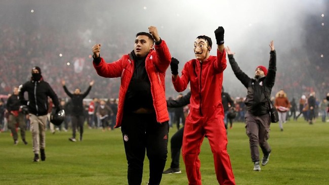 FOTO: AC Milan Tersingkir dari Liga Europa Secara Dramatis