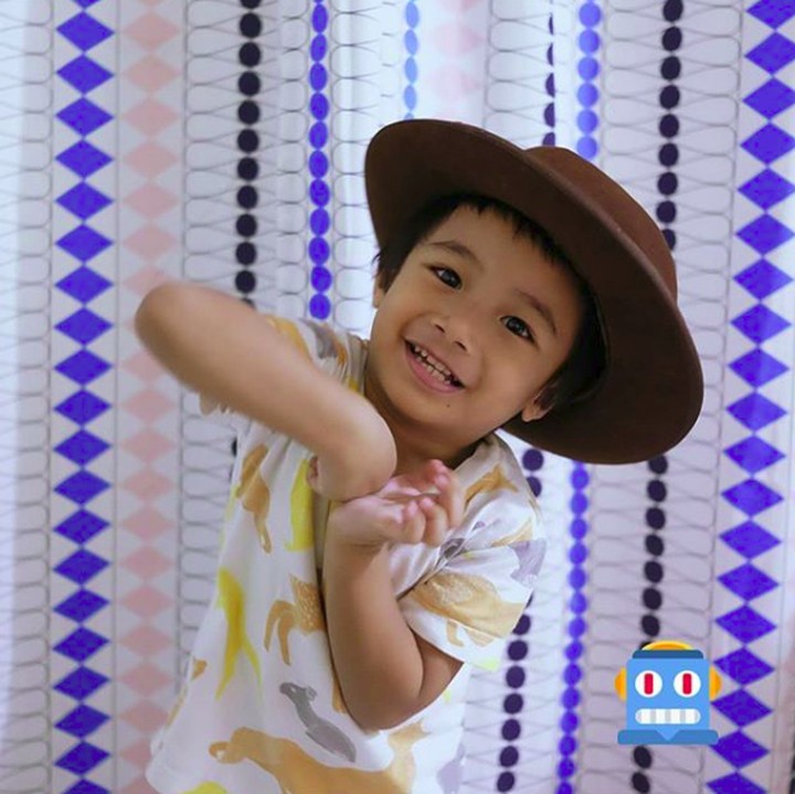 <p>Sang bunda biasa memanggilnya si Pendul. Bikin gemes banget kan, Bun? (Foto: Instagram/shareefadaanish)</p>