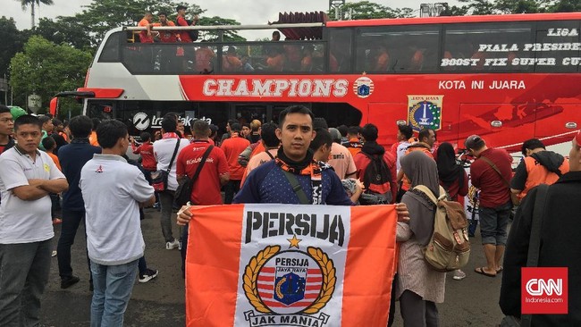 Persiha Jakarta berencana melantai di bursa pada 2019 ini karena mereka ingin maju, transparan dan menjadi contoh klub besar di Indonesia.