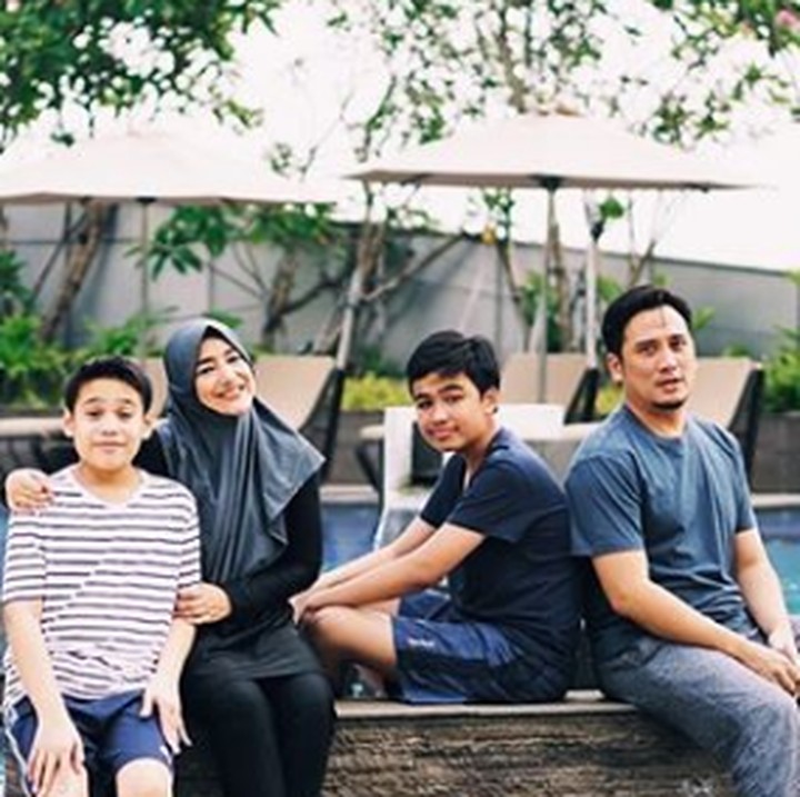 <p>Kalau Cindy Fatikasari dan Tengku Firmansyah dikaruniai dua jagoan, Bun. Namanya Tengku Kianu Zimraan dan Tengku Omar Atalla. (Foto: Instagram @cindyfatikasari18)</p>