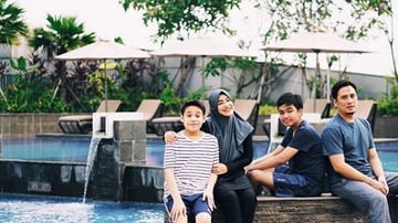 Foto Anak  Kembar  Cowok  dan Cewek  yang Bikin Gemas 