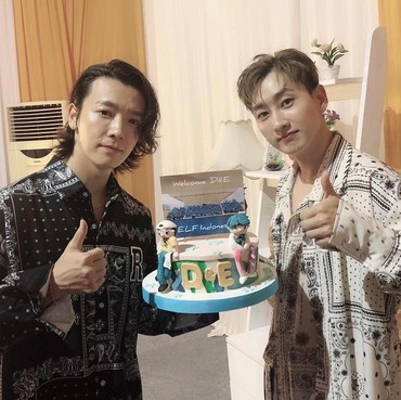 Hyoyeon & Super Junior D&E Dapat Hadiah dari Penggemar