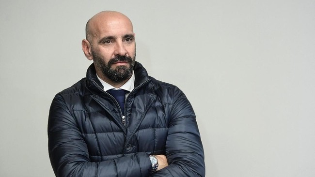 Direkrut Sepak Bola AS Roma, Ramon Rodriguez Verdejo, atau yang akrab disapa Monchi menolak tawaran dari raksasa Liga Primer Inggris Manchester United.