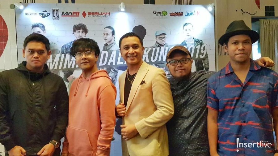 Cari Vokalis Baru, 'Nidji': Giring Tidak Keluar Giring telah memutuskan untuk terjun ke dunia politik. Namun para personel Nidji menegaskan jika Giring tidak akan keluar dari Nidji.