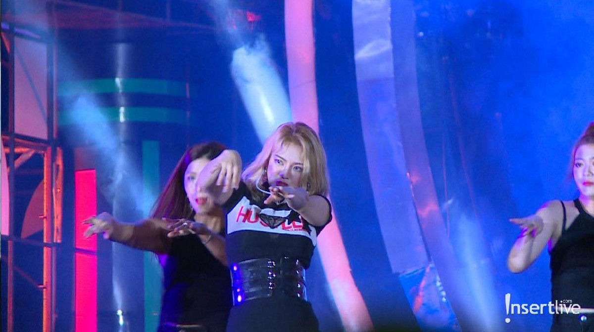 Hyoyeon berhasil memuaskan pecintanya dengan membawakan tiga lagu di perayaan ulang tahun ke-17 Transmedia&period;