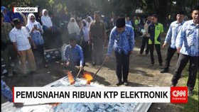 Pemusnahan Ribuan KTP Elektronik