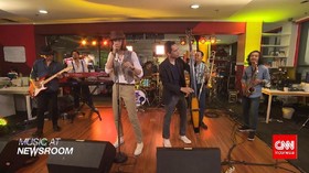 Music at Newsroom: Sisitipsi - 'Bersulang'