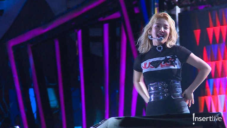 Hyoyeon berhasil memuaskan pecintanya dengan membawakan tiga lagu di perayaan ulang tahun ke-17 Transmedia.