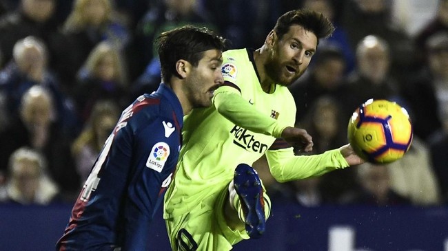 Bek Barcelona, Gerard Pique menyebut Lionel Messi dan Luis Suarez sebagai duet striker terbaik di dunia usai Barca menaklukkan Levante.