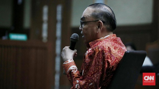 Johannes Kotjo mengaku bahwa uang senilai Rp4,75 miliar itu tak terkait sama sekali dengan PLTU Riau-1.