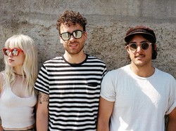 Lirik Lagu Still Into You - Paramore