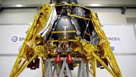 Misi Pesawat Antariksa Israel Gagal Mendarat di Bulan