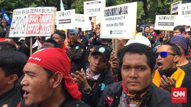 Buruh meminta Anies Baswedan selaku Gubernur DKI menetapkan Upah Minimum Sektoral Provinsi (UMSP) untuk 86 subsektor meski ada Permenaker Nomor 15 Tahun 2018.