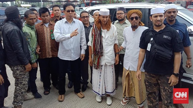 Karopenmas Polri mengatakan penyidik Polda Jabar telah memeriksa sejumlah saksi dan mengumpulkan alat bukti dalam kasus dugaan penganiayaan oleh Bahar Smith.
