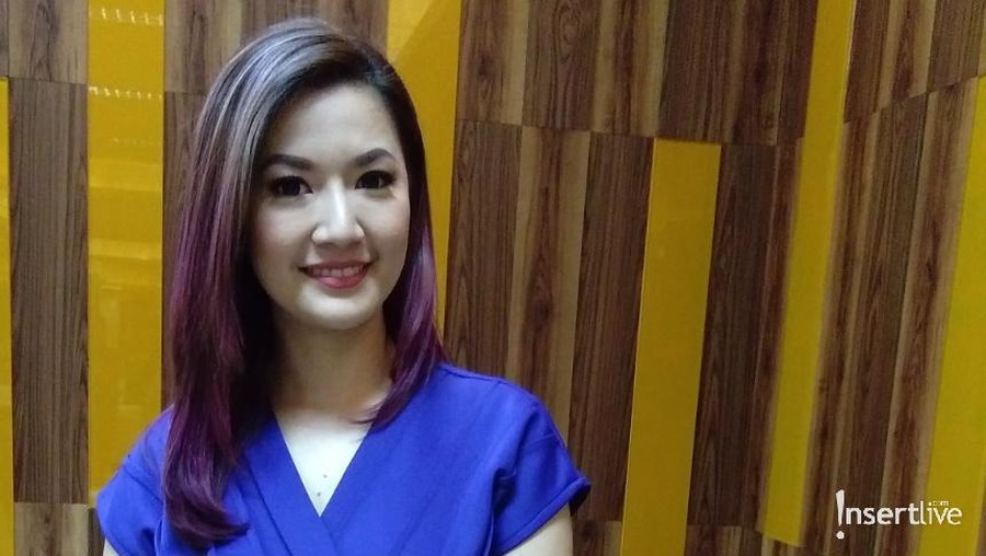 2 Tahun Nikah, Asty Ananta Ungkap Quality Time Bersama Suami Asty Ananta membagikan cerita kebiasaannya ketika menikmati waktu berdua dengan sang suami, Hendra Suyanto.