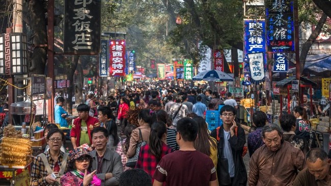 Pertumbuhan ekonomi China melambat ke 6,4 persen pada kuartal keempat 2018. Realisasi ini lebih lambat ketimbang kuartal sebelumnya, yaitu 6,5 persen.