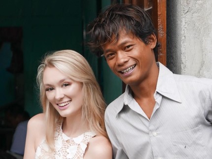 Banjir Doa, Bule Polly Alexandria Hamil Setelah 2 Tahun Nikahi Nur Khamid