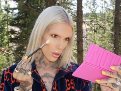 Mengintip Rumah Mewah Youtuber Jeffree Star, Ada Bioskop Sampai Sauna