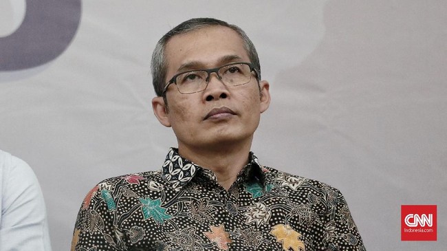 Wakil Ketua KPK yang baru terpilih Alexander Marwata menilai selama ini WP KPK seolah menjadi juru bicara, sehingga perlu ditertibkan