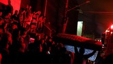 FOTO: Si Jago Merah Lalap 600 Rumah di Brasil Kebakaran besar-besaran melalap sekitar 600 rumah kayu yang didirikan di bantaran sungai Amazon di Brasil pada Selasa (18/12).