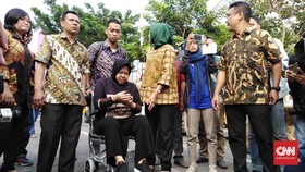 Doa Kesembuhan Netizen untuk Wali Kota Surabaya Risma