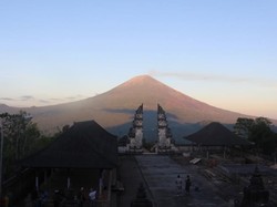 Menapaki Pura Lempuyang Luhur, Jadi Spot Foto Favorit Wisatawan
