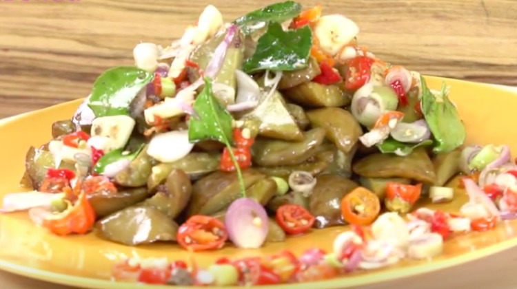 Resep Jengkol Sambal Matah, Jengkol Selera Pedas Nih Resep jengkol yang dipadu dengan sambal tradisional, menjadikan resep baru dengan nama Jengkol Sambal Matah. Mantap, Bunda!