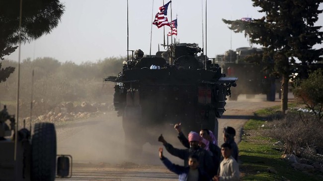 Menhan AS, Mark Esper, bakal menarik 1000 pasukan di Suriah supaya tidak terjebak konflik antara etnis Kurdi, Rusia, Suriah dan Turki.