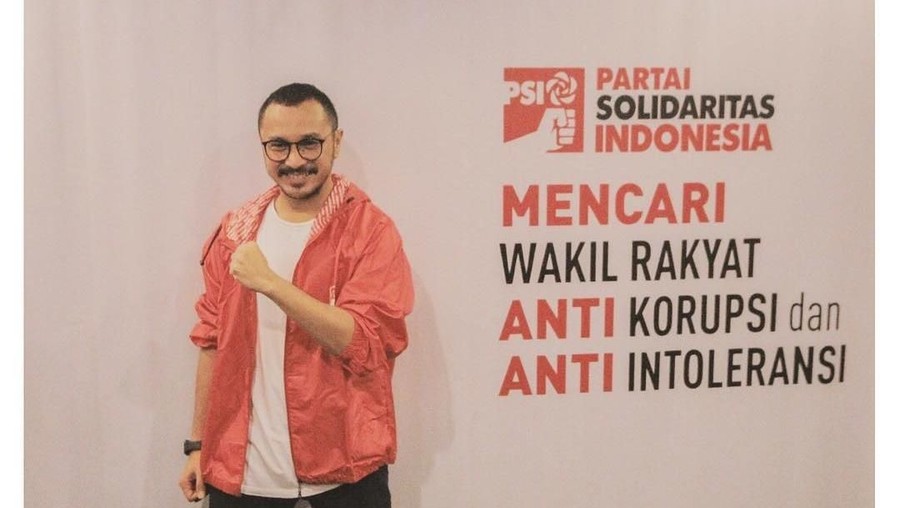 Berikut daftar tujuh artis yang memutuskan terjun ke kancah politik sepanjang 2018.