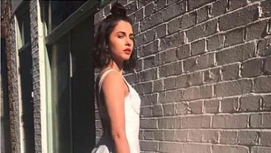 Mengenal lebih dalam sosok Naomi Scott pemeran Putri Jasmine di film Aladdin.