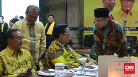 Gabung Perindo, TGB Mundur dari Golkar Pamit ke Airlangga