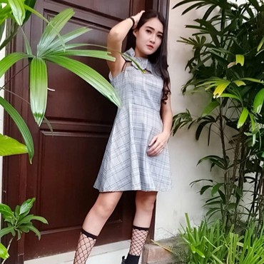 Bergenre Dangdut dan Reggae, Nella Kharisma Daur Ulang Lagu 'Mungkinkah'