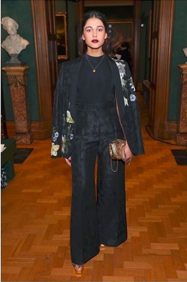 Disney telah merilis offical trailer film terbarunya, Aladdin. Film ini baru dapat kamu tonton pada Maret 2019. Siapa pemeran Jasmine di film ini? Yuk intip!