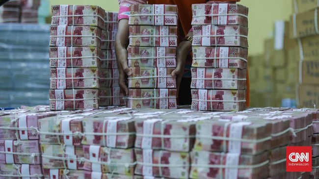 Presiden Prabowo Subianto memerintahkan penghematan anggaran hingga Rp306 triliun di tahun ini demi melaksanakan Program Makan Bergizi Gratis.
