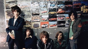 img-title Lirik Lagu Threat of Joy - The Strokes