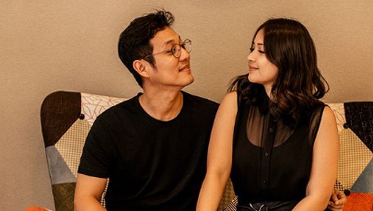 Ada kabar bahagia nih dari Putri Titian dan Junior Liem, mereka menyambut anak keduanya.