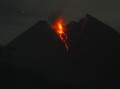 Merapi Kembali Luncurkan Awan Panas