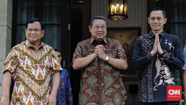 Saat menjenguk Ani Yudhoyono di Singapura, Prabowo Subianto tak membicarakan politik dengan SBY, termasuk soal debat Pilpres 2019 putaran kedua.