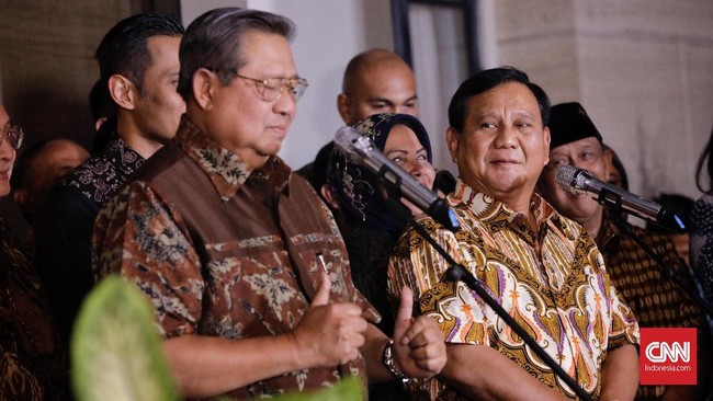 Prabowo Subianto akan menemui sejumlah pengusaha Tionghoa di Surabaya hari ini. Jawa Timur dianggap wilayah pertarungan yang sengit pada Pilpres 2019.