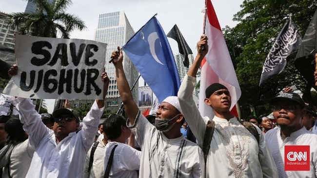 Juru Bicara Kementerian Luar Negeri China Geng Shuang membantah laporan The New York Times soal bocoran dokumen internal tentang etnis Uighur.