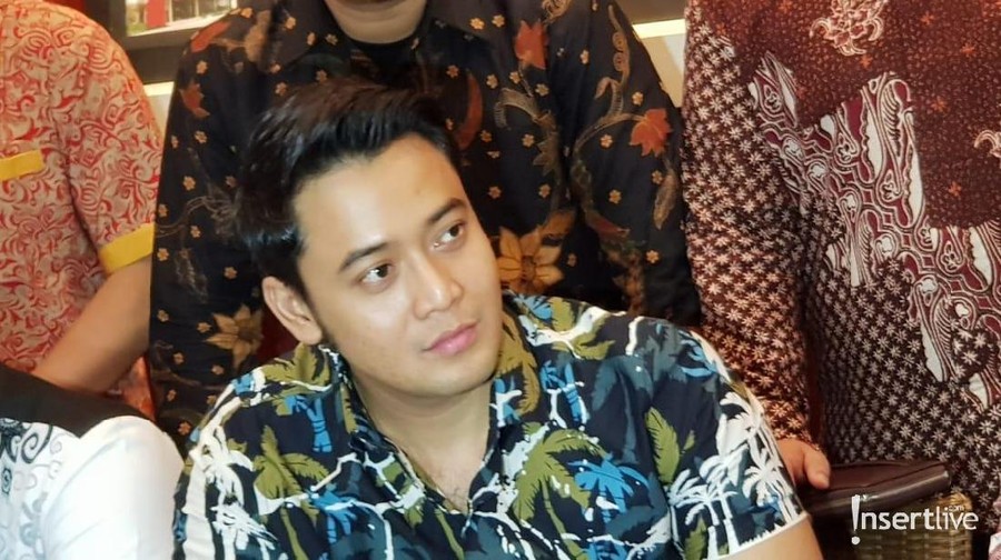 Hilda Vitria Pernah Hamil Anak Kriss Hatta?