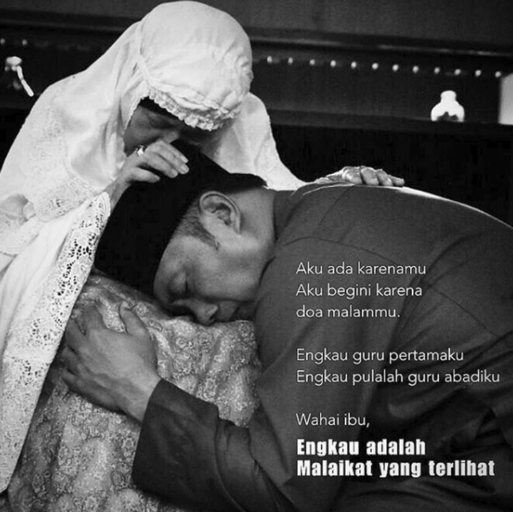 Menurut Gubernur Jawa Barat, Ridwan Kamil <a href="https://news.detik.com/berita/4354790/pesan-mahfud-md-di-hari-ibu-masa-depan-bangsa-ada-di-kaum-perempuan">Ibu</a> adalah malaikat yang terlihat. (Foto: Instagram/ridwankamil)