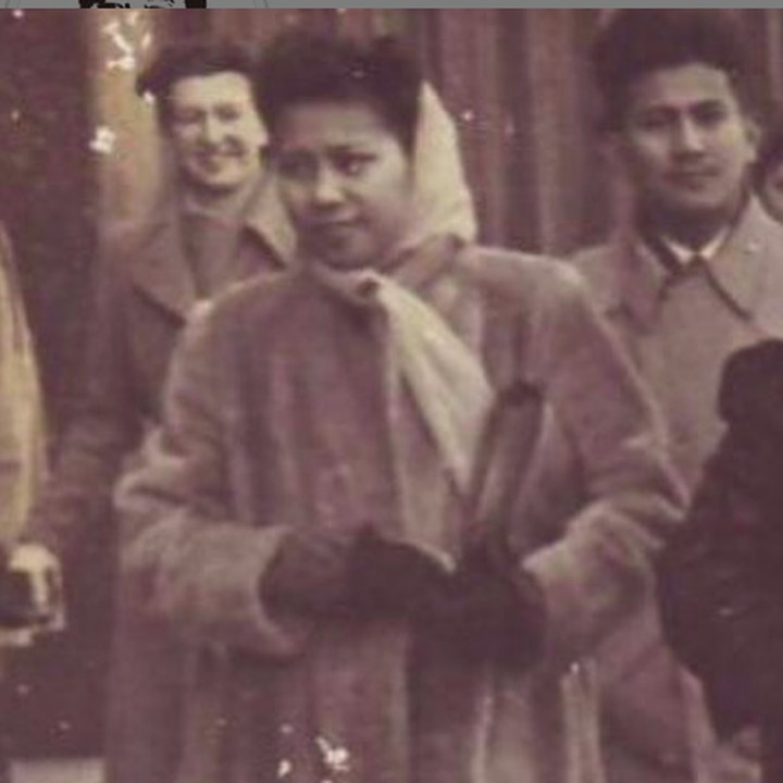 Di momen Hari Ibu, Prabowo Subianto sedikit throwback dengan mengunggah foto jadul sang ibu. (FOto: Instagram/prabowo)