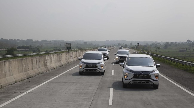 CNNIndonesia.com memilih mengendarai Xpander tipe Sport AT. Tipe ini belum dilengkapi fitur cruise control seperti pada Xpander tipe Ultimate.