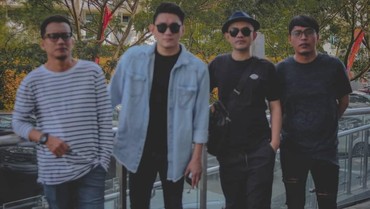 Lirik Lagu Tak Tepat Waktu - Seventeen (Band)