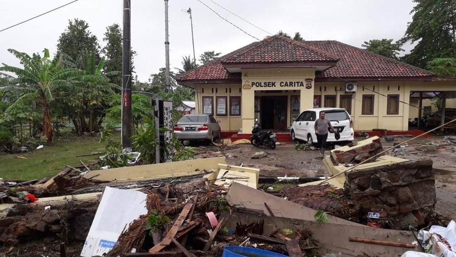 Tsunami Banten diketahui terjadi Sabtu malam dan menerjang lokasi tempat Seventeen manggung.