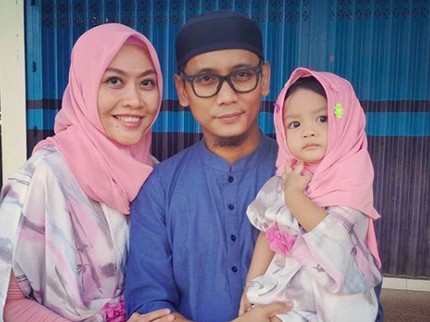 Bani Basis Seventeen Korban Tsunami, Si Ayah Teladan