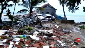 VIDEO: Pantai di Banten Luluh Lantak Diterjang Tsunami