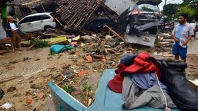 FOTO: Tsunami Terjang Selat Sunda