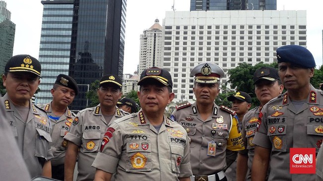 Kapolri Tito Karnavian menyebut banyak korban tsunami yang melanda kawasan Selat Sunda, Sabtu (22/12) malam yang trauma dengan bencana yang mereka alami.